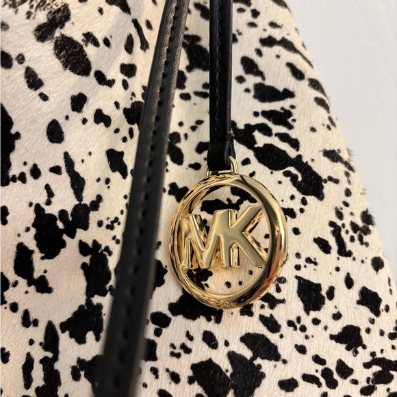 Michael Kors Genuine Cowhide Shoulder Bag - Picture 3 of 14